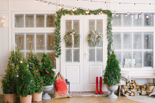 Simple Ways To Add Christmas Curb Appeal To Your Omaha, NE Home