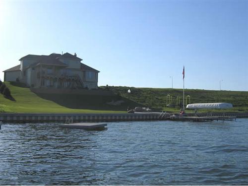 Newport Landing lakefront home